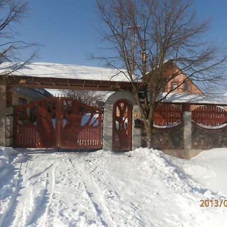 Karpatskiy Domyk Izky Exterior foto